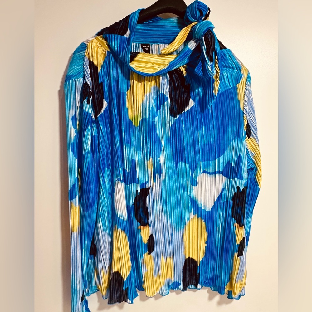 Long Sleeve Blue and Gold Dressy Blouse 1xl Curve NEW Shein Beautiful